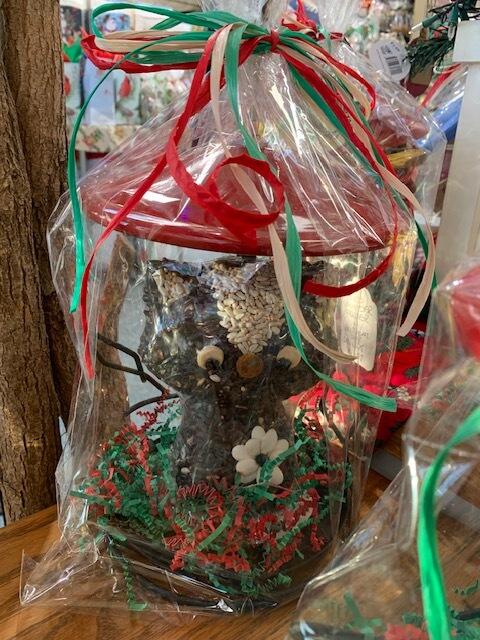 wrapped seed raccoon cylinder